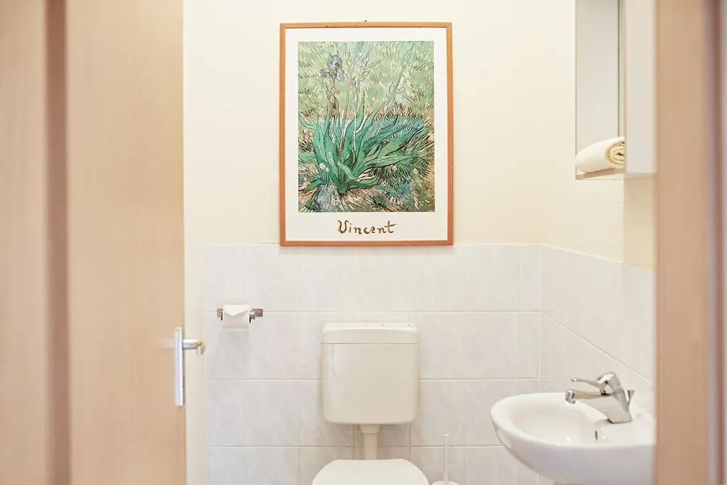 **** Hotel Essentis Ecohotel Berlino Germania